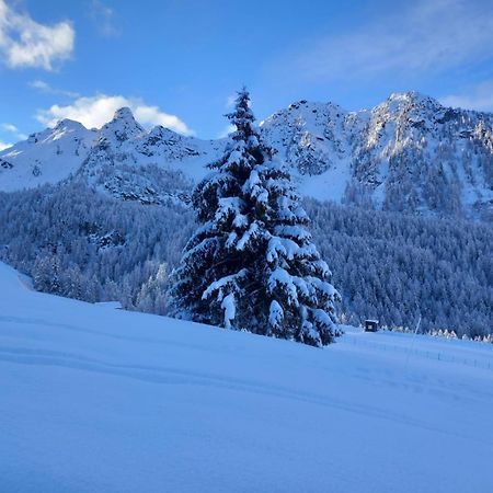 L' Aroula Rooms & Restaurant Champoluc Buitenkant foto