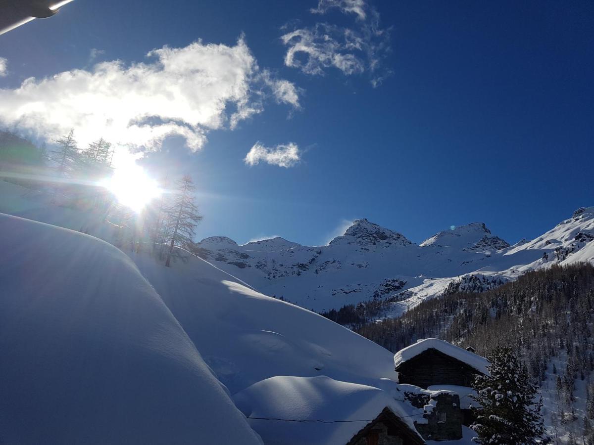 L' Aroula Rooms & Restaurant Champoluc Buitenkant foto