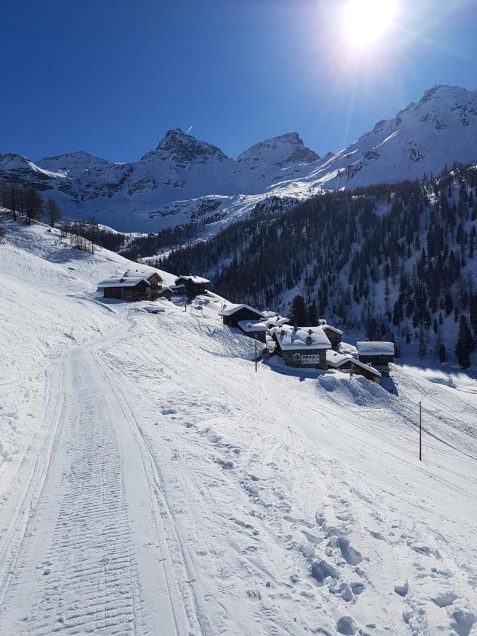 L' Aroula Rooms & Restaurant Champoluc Buitenkant foto